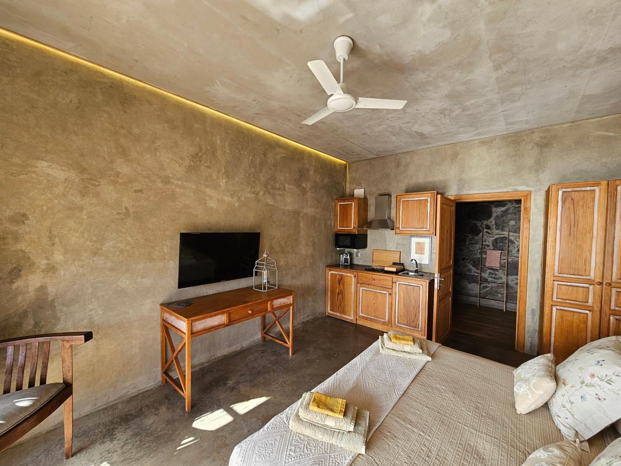 Les Terrasses Suites Calheta  Kültér fotó